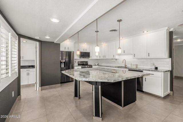 2249 W WINDROSE Drive, Phoenix, AZ 85029