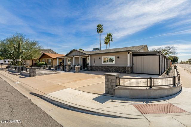 2249 W WINDROSE Drive, Phoenix, AZ 85029