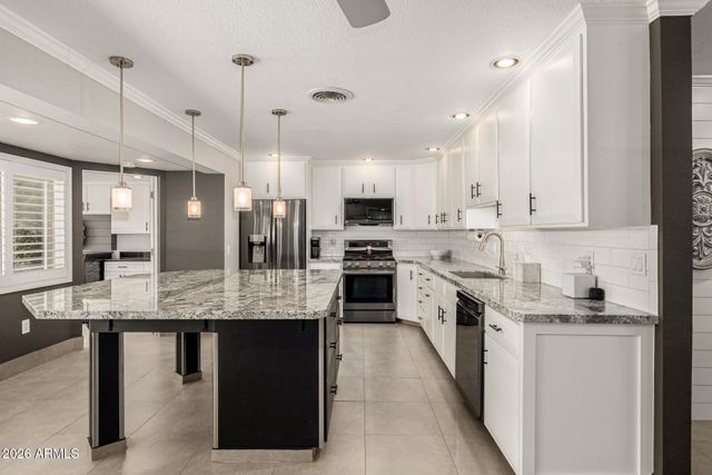 2249 W WINDROSE Drive, Phoenix, AZ 85029