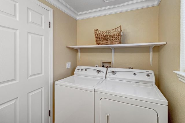 8520 Oakenshield Cir, Antelope, CA 95843