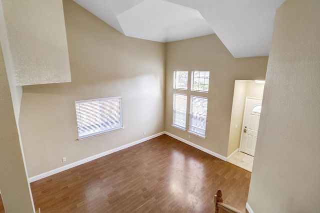 8520 Oakenshield Cir, Antelope, CA 95843