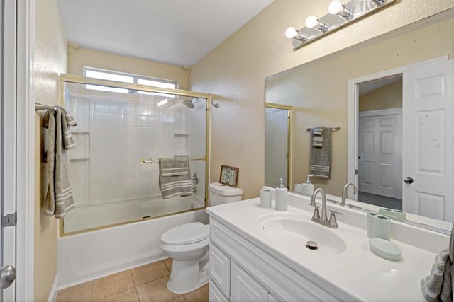 8520 Oakenshield Cir, Antelope, CA 95843