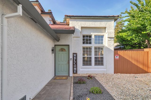 8520 Oakenshield Cir, Antelope, CA 95843