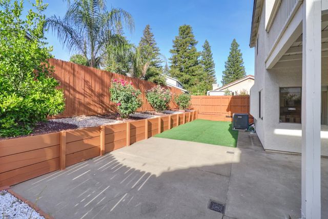 8520 Oakenshield Cir, Antelope, CA 95843