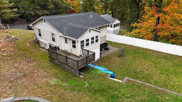 237 River Road, Tewksbury, MA 01876