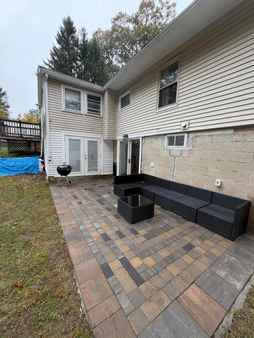 237 River Road, Tewksbury, MA 01876