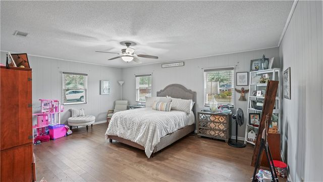 535 S 4th Street, Jesup, GA 31545