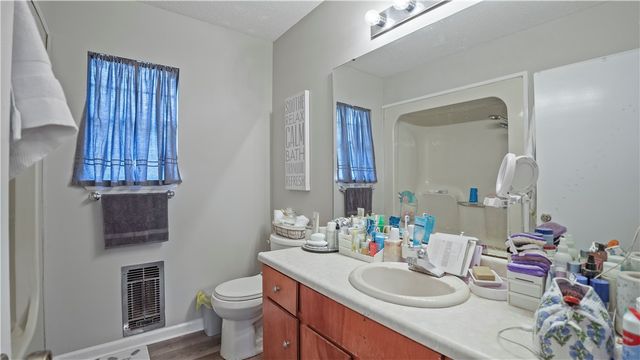 535 S 4th Street, Jesup, GA 31545