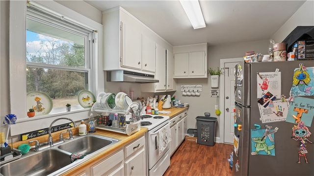 535 S 4th Street, Jesup, GA 31545