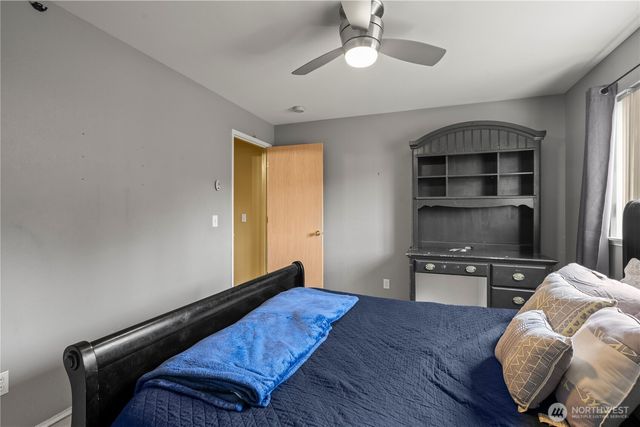 34940 7th Avenue SW, Federal Way, WA 98023