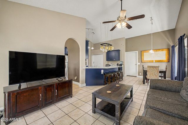 620 S KENWOOD Lane, Chandler, AZ 85226