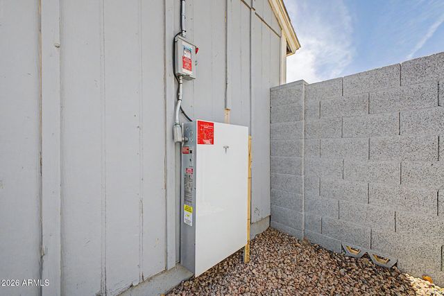 620 S KENWOOD Lane, Chandler, AZ 85226