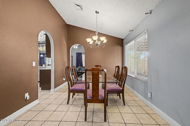 620 S KENWOOD Lane, Chandler, AZ 85226