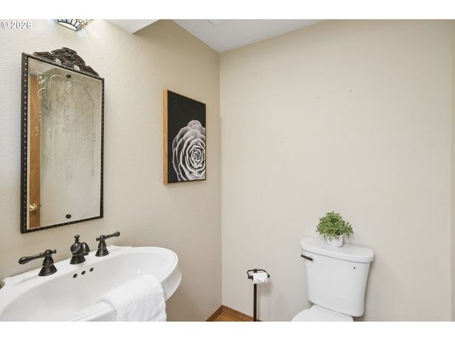 828 Sw WILSON Ct, Gresham, OR 97080