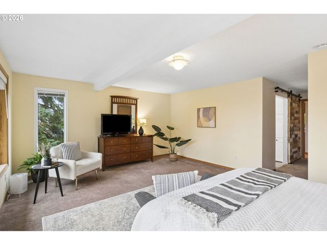 828 Sw WILSON Ct, Gresham, OR 97080