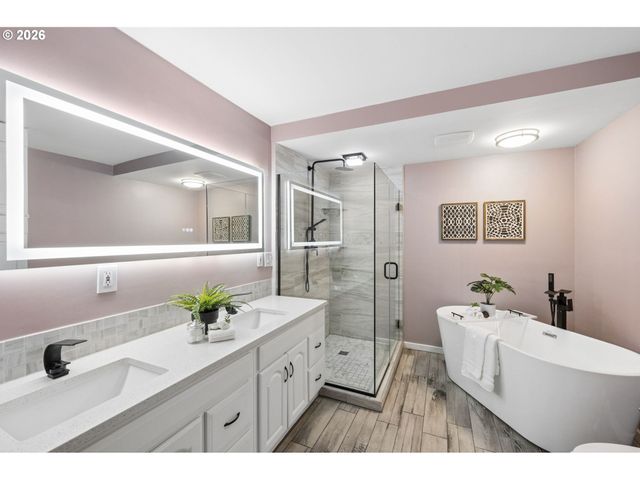 828 Sw WILSON Ct, Gresham, OR 97080