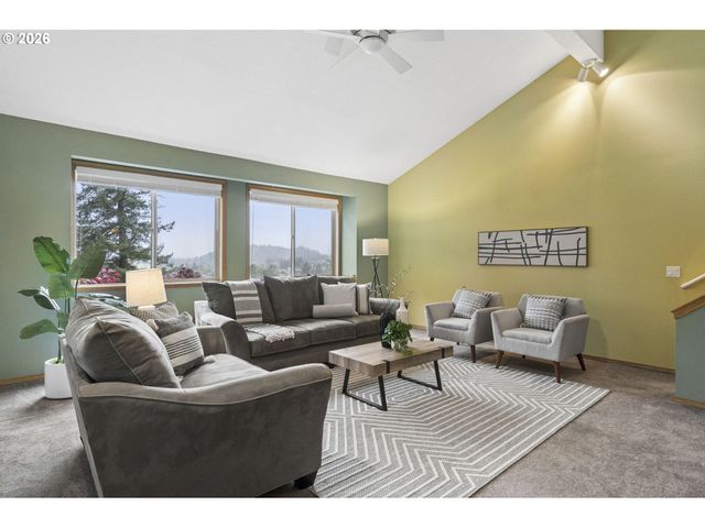 828 Sw WILSON Ct, Gresham, OR 97080