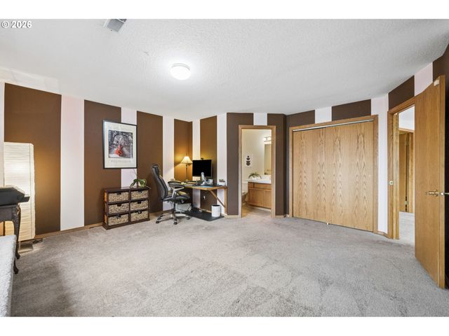 828 Sw WILSON Ct, Gresham, OR 97080