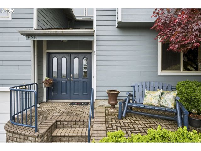 828 Sw WILSON Ct, Gresham, OR 97080