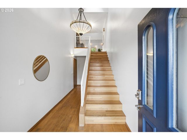 828 Sw WILSON Ct, Gresham, OR 97080