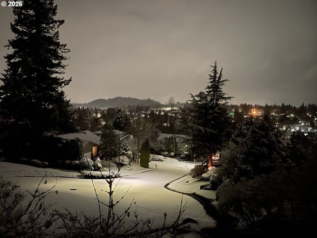 828 Sw WILSON Ct, Gresham, OR 97080