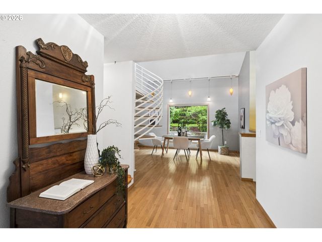 828 Sw WILSON Ct, Gresham, OR 97080