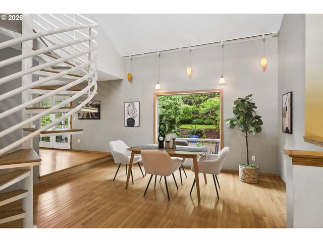 828 Sw WILSON Ct, Gresham, OR 97080