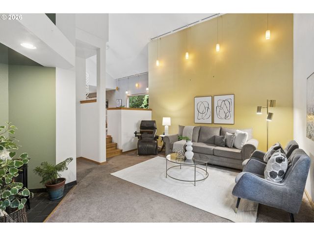 828 Sw WILSON Ct, Gresham, OR 97080