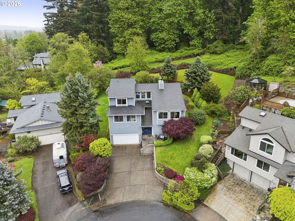 828 Sw WILSON Ct, Gresham, OR 97080