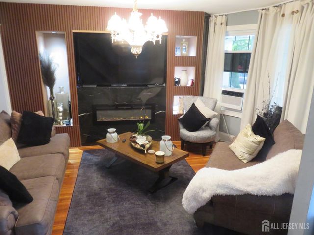 561 Neville Street, Perth Amboy, NJ 08861