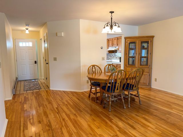 16 Clover Dr Unit 2B, Essex Junction, VT 05452