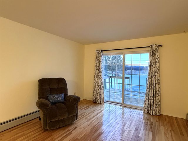 16 Clover Dr Unit 2B, Essex Junction, VT 05452