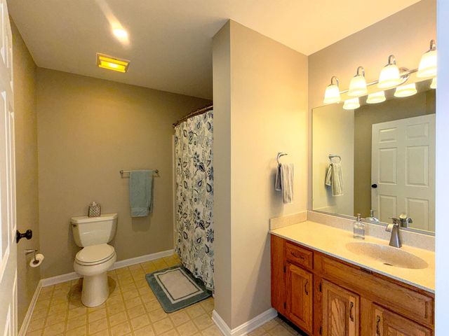 16 Clover Dr Unit 2B, Essex Junction, VT 05452