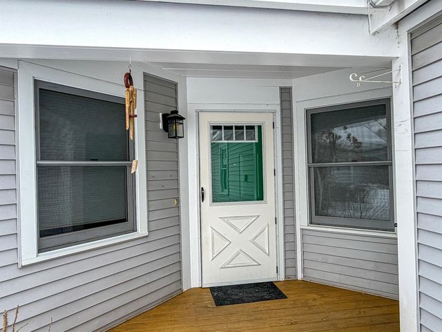 16 Clover Dr Unit 2B, Essex Junction, VT 05452