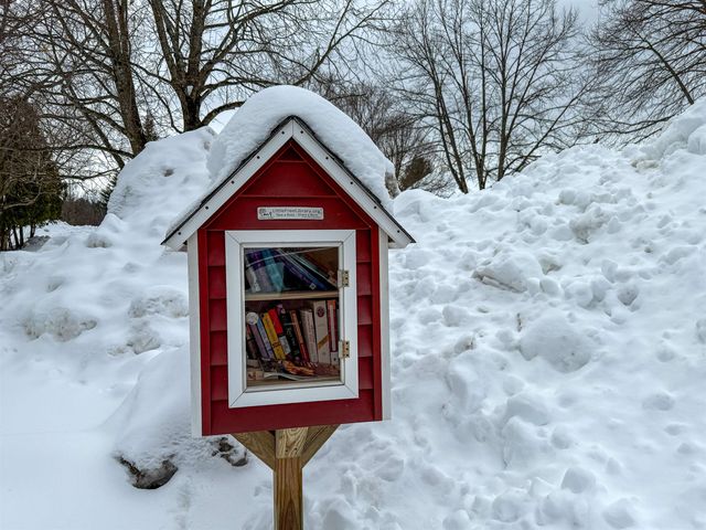 16 Clover Dr Unit 2B, Essex Junction, VT 05452