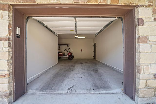 17808 Maritime Point DR 302, Jonestown, TX 78645