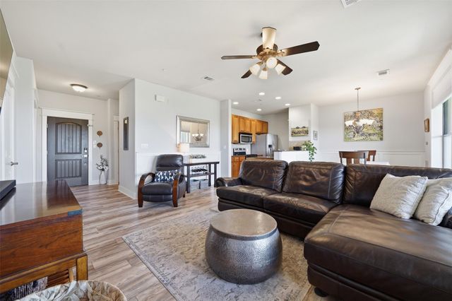 17808 Maritime Point DR 302, Jonestown, TX 78645