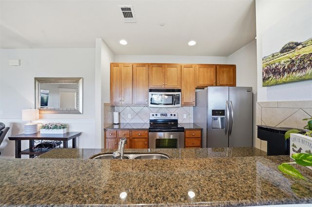 17808 Maritime Point DR 302, Jonestown, TX 78645