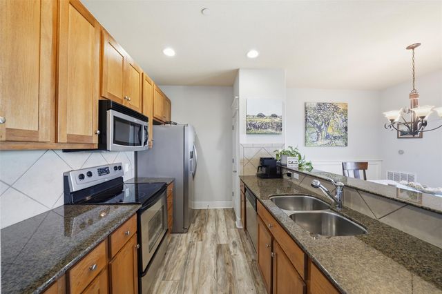 17808 Maritime Point DR 302, Jonestown, TX 78645