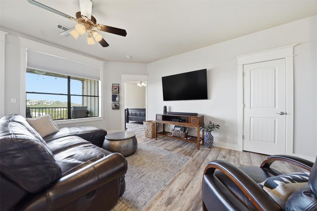 17808 Maritime Point DR 302, Jonestown, TX 78645