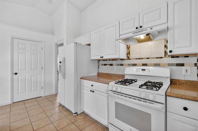 121 SONJA CIRCLE, Davenport, FL 33897