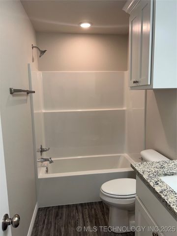 512 Honeysuckle Lane, Madill, OK 73446