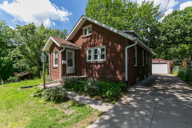 2041 12th Street, East Moline, IL 61244