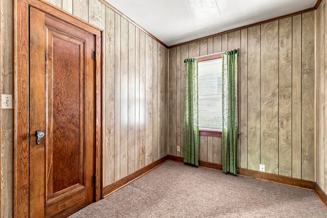 2041 12th Street, East Moline, IL 61244