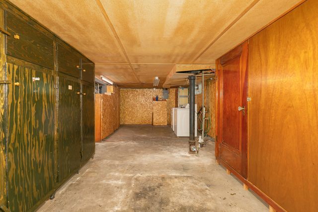 2041 12th Street, East Moline, IL 61244