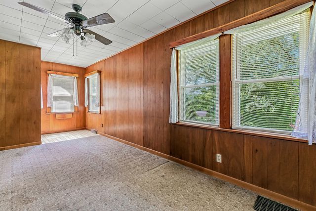 2041 12th Street, East Moline, IL 61244