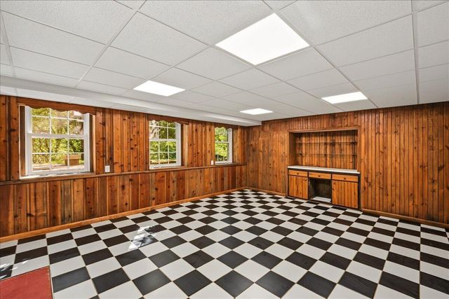 207 Paul Sawyier Drive, Frankfort, KY 40601