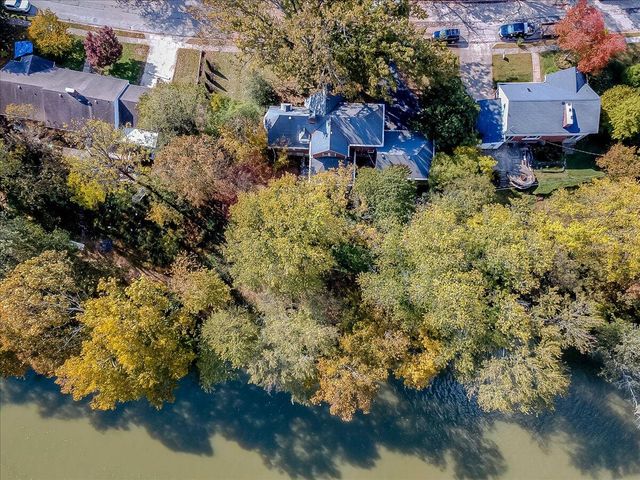 207 Paul Sawyier Drive, Frankfort, KY 40601