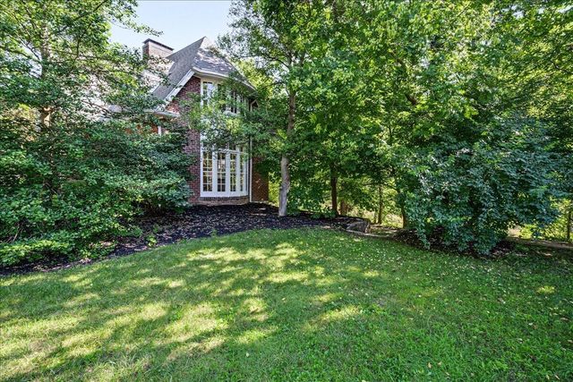 207 Paul Sawyier Drive, Frankfort, KY 40601