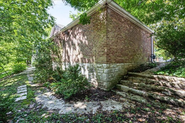 207 Paul Sawyier Drive, Frankfort, KY 40601
